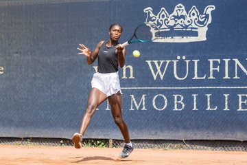 Noma Noha Akugue 18 - BL DTV Hannover - Der Club an der Alster : Ergebnis: 2:7